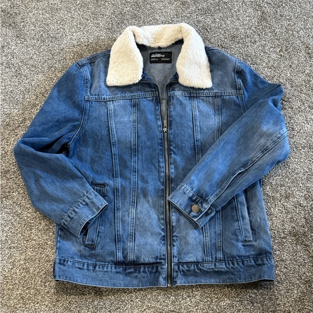 The Tubbo Moment Jacket – Medium, Blue Denim, By the Sea Scene, Full Zip Trucker - Picture 2 of 6